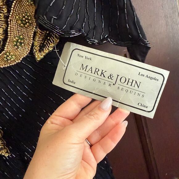 80s Vintage Mark and John Black and gold Fully beaded Beaded Silk Gown Medium - Picture 6 of 9